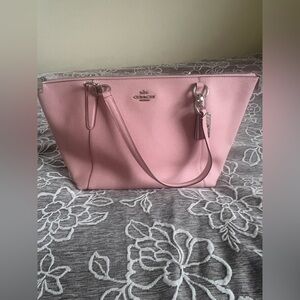COACH Ava Pink Leather Zip Large Tote Shoulder Bag Style#
F57526